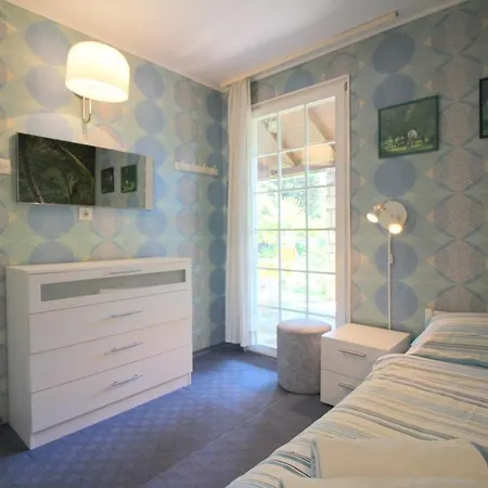 Holiday Home In Porec - Istrien 10308 Rum i privatbostad *